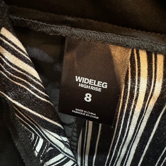 EXPRESS Wide Leg High Rise Tie In Front Pants Black/White Striped Size 8 - Picture 6 of 6